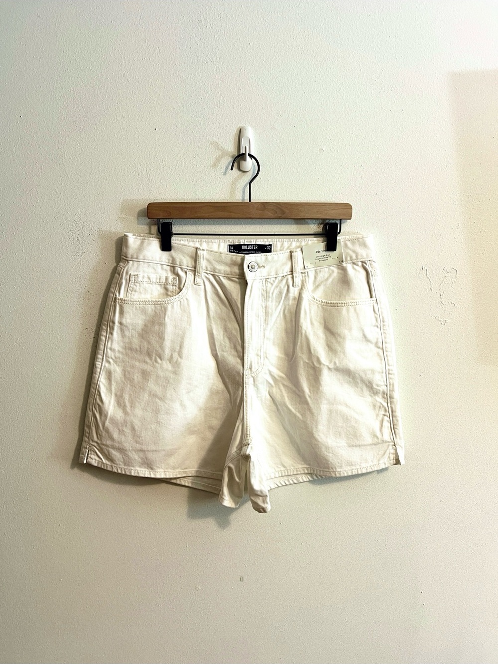 nwt hollister ultra high rise white 90s shorts